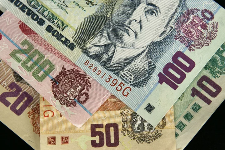 Peru May Issue Sol Bonds Again This Year After $2.5 Billion Deal