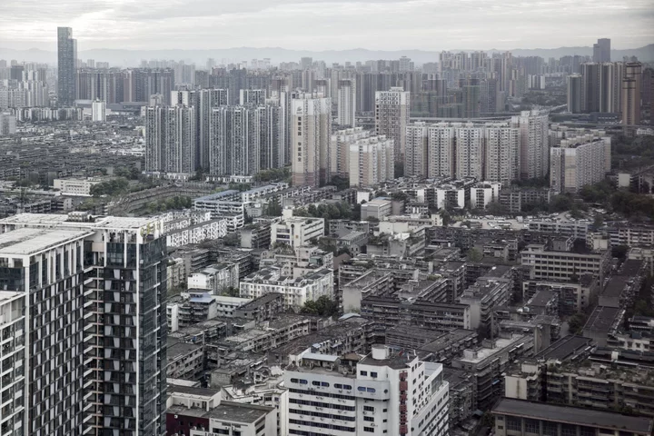 Chinese City Cracks Down on Stock Market Rumors Amid Slump