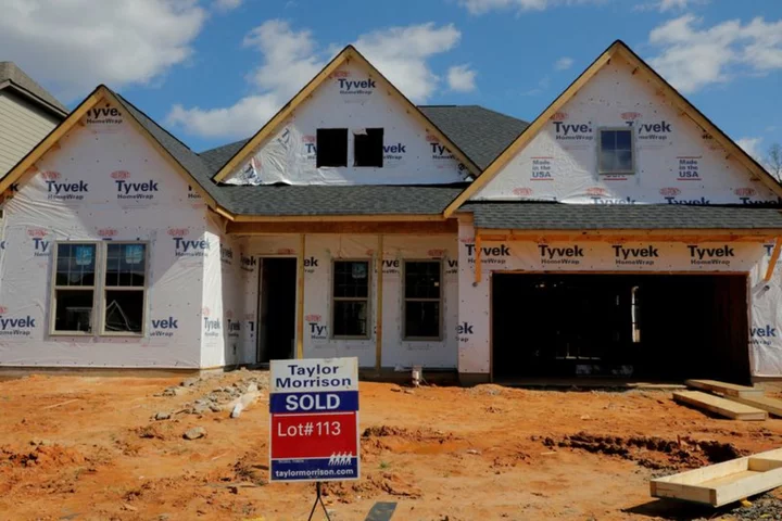 US construction spending beats expectations in May on housing