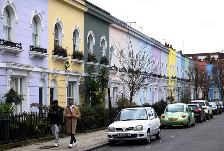 UK homebuilders under pressure as lofty mortgages deter first-time buyers