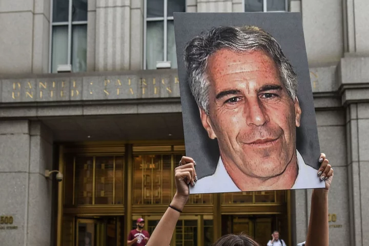 JPMorgan’s $290 Million Payout to Epstein Victims Wins Approval