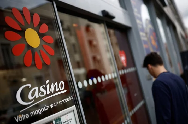 Casino shares suspended, news on debt deal expected soon