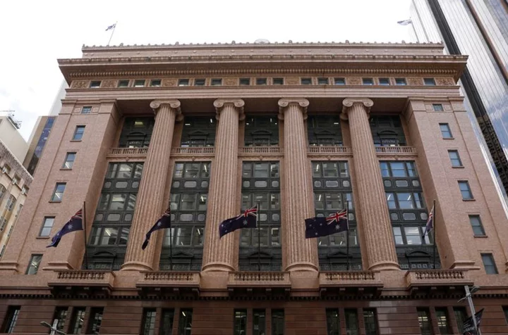 Commonwealth Bank of Australia posts flat first-quarter profit