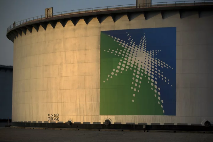 Aramco Keeps $29 Billion Payout Even as Oil Production Falls