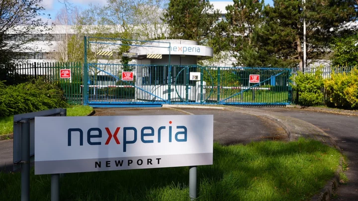 Newport Wafer Fab: Restrictions blamed for proposed job losses