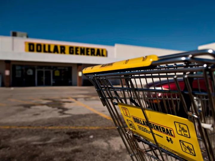 49 people have been killed at Dollar General stores since 2014. Workers are protesting for safer conditions