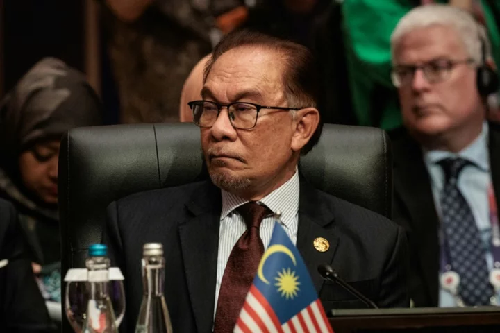 Malaysia PM says Goldman Sachs must renegotiate 1MDB settlement