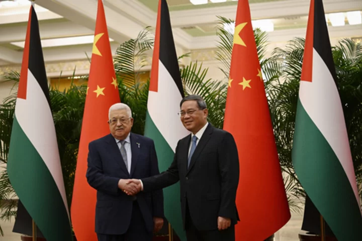 Chinese premier meets with Palestinian president in effort to increase Middle East presence