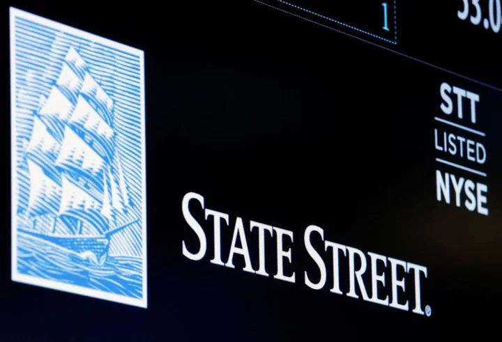 State Street beats profit estimates as interest income rises