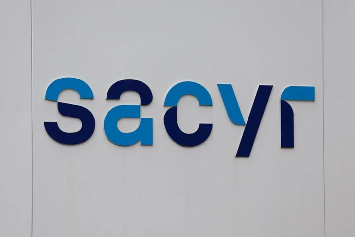 Spain's Sacyr in talks to sell 45% of Irish motorway to Bestinver -sources