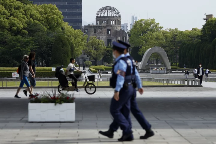 G-7 Latest: Zelenskiy to Visit Japan, Leaders Tour A-Bomb Museum