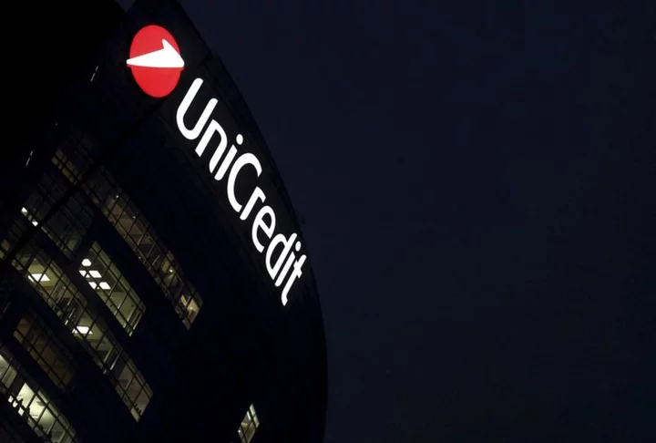 Exclusive-UniCredit cuts Amundi funds' share in assets under management - source