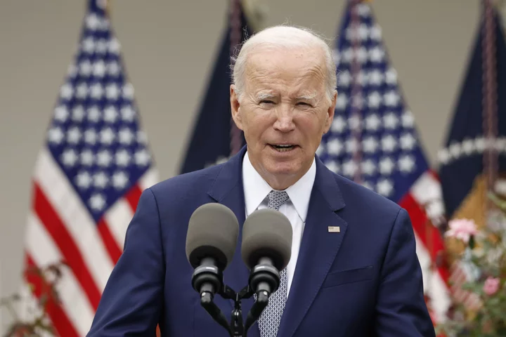 Biden Gets Updated Covid-19 Shot and Urges Americans to Follow