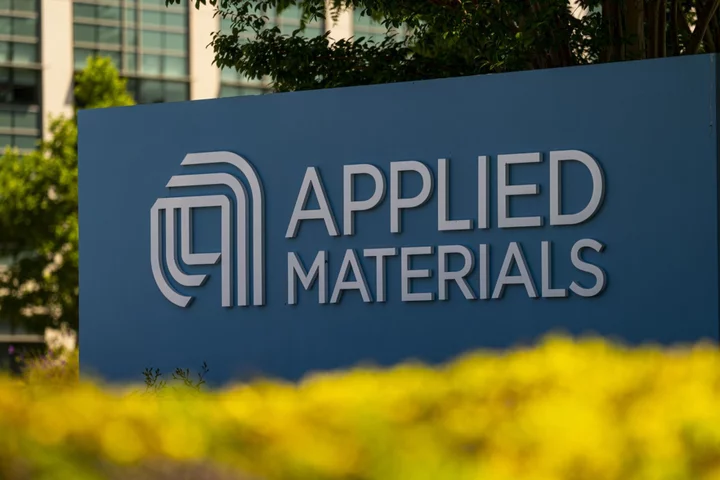 Applied Materials Declines After Report of US Criminal Probe