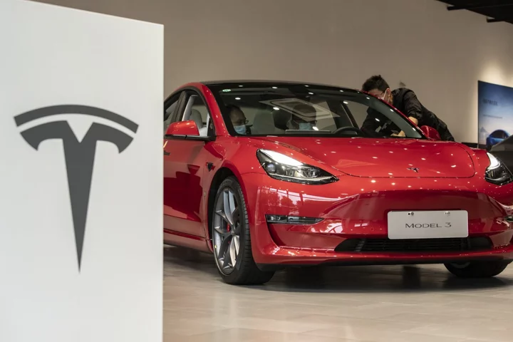 Tesla Recalls 1.1 Million Cars in China Over Braking Defect