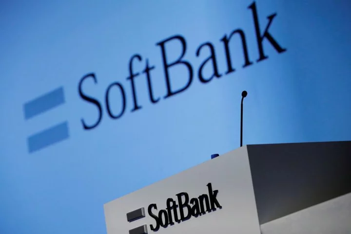 SoftBank reports mixed quarter, says 'timidly' restarting investment