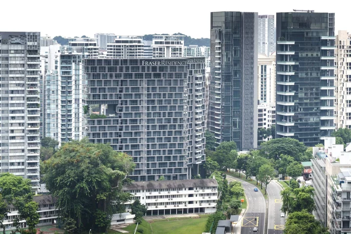 Singapore Developer Frasers’ Profit Slumps on Global Downturn