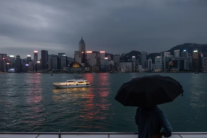 Hong Kong Holds Rate as Fed Signals End to Tightening Cycle