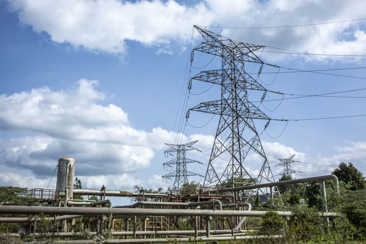 Kenya Seeks Private Investors to Build High Voltage Power Lines