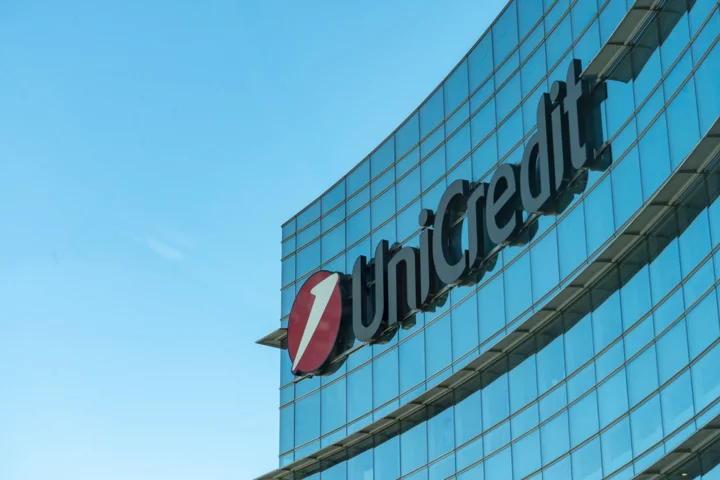 UniCredit Lifts Targets for Second Quarter as Profit Surges