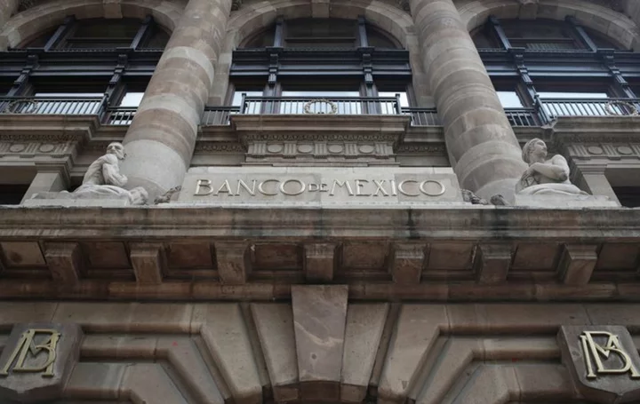 Mexico central bank lauds economy's resiliency but rate cut discussion 'not on the table'