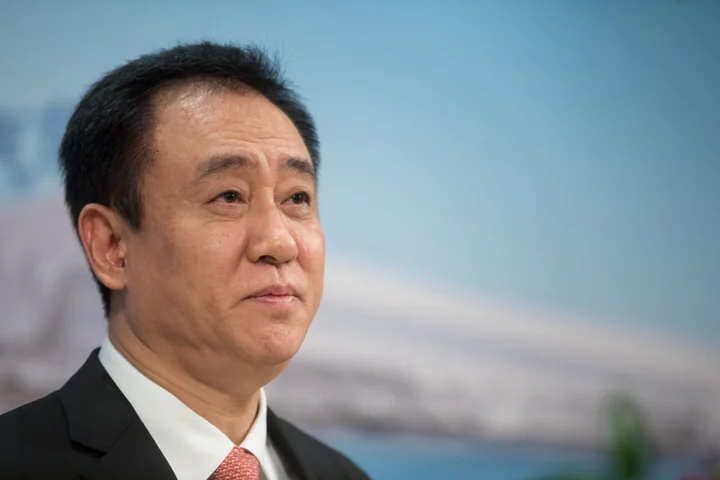 China Evergrande Seeks to Resume Trading Amid Police Probe