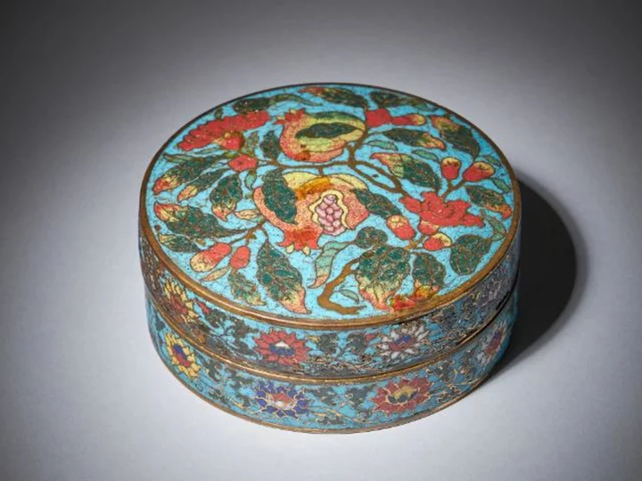Ming Dynasty box that sat in an attic for decades sells for $358,000