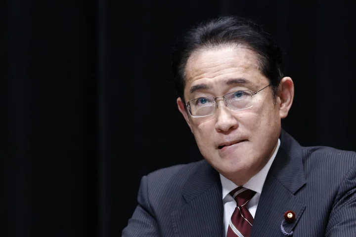 Support for Japan’s Kishida Falls to Lowest Since He Took Office