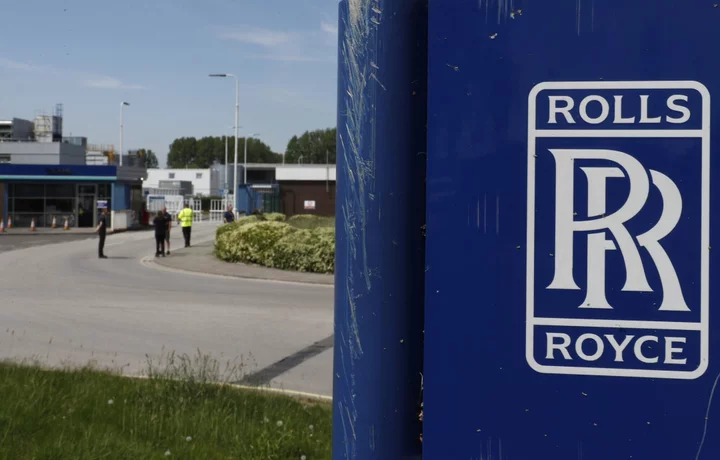 Rolls-Royce May Cut Thousands of Jobs in Turnaround Plan, The Times Reports