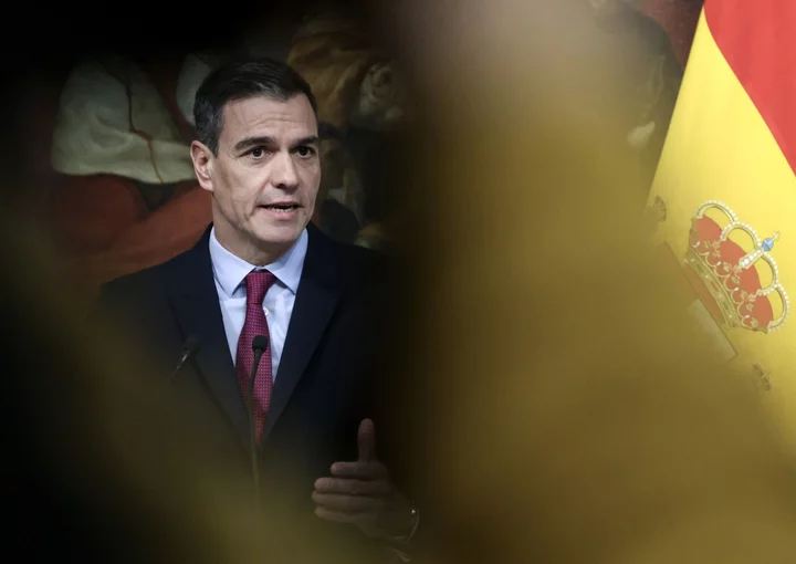 Spain’s Far-Left Not Enough To Save PM Sanchez’s Job, Poll Finds
