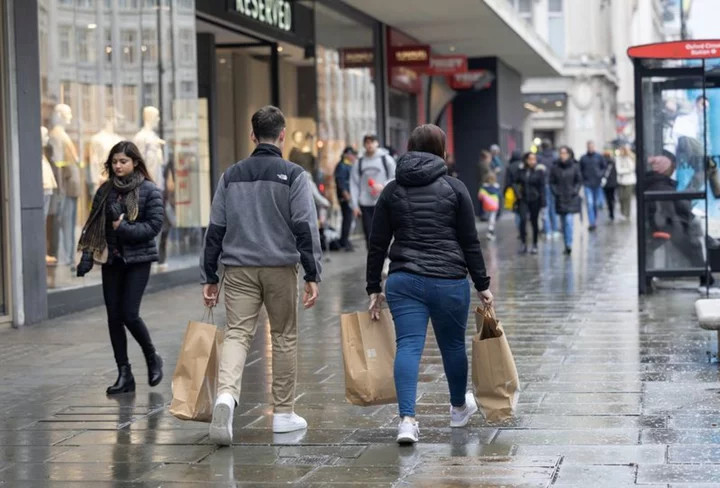 British retail sales tumble in September
