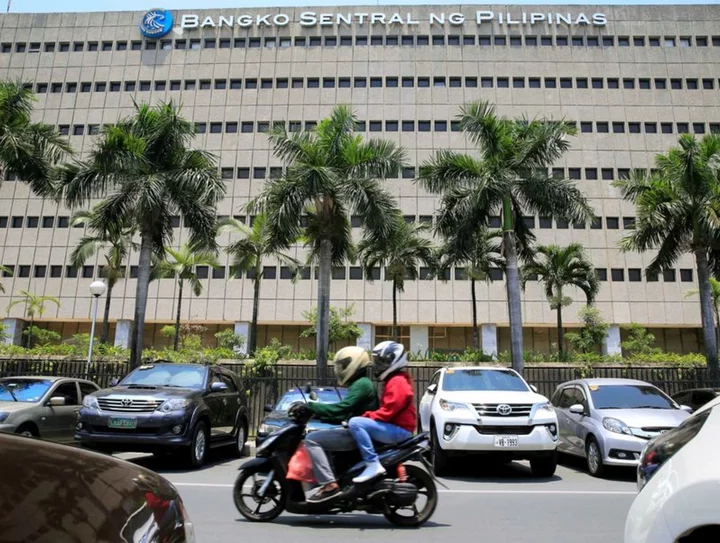 Philippine central bank stays on hold, maintains hawkish tone