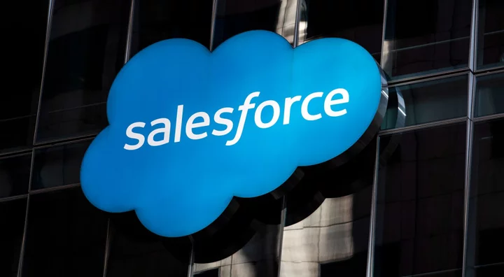 Salesforce Touts AI Strategy, Doubles Investment in Startups