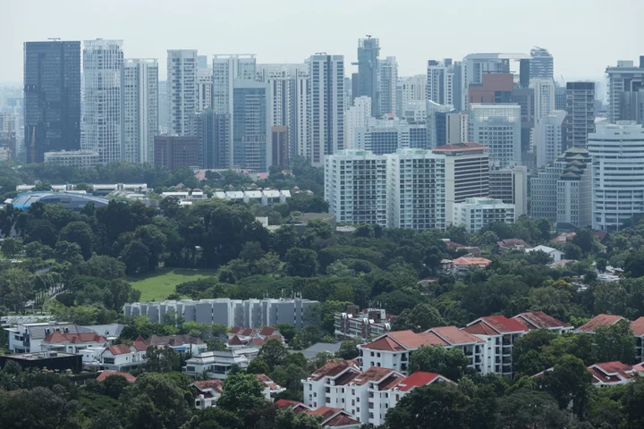 Singapore Home Sales Climb to One-Year High Even After Curbs