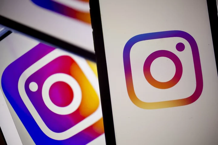 Canada Suspends Ads on Facebook, Instagram in Feud Over New Law