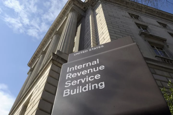 IRS throws a chill into collectives paying college athletes while claiming nonprofit status