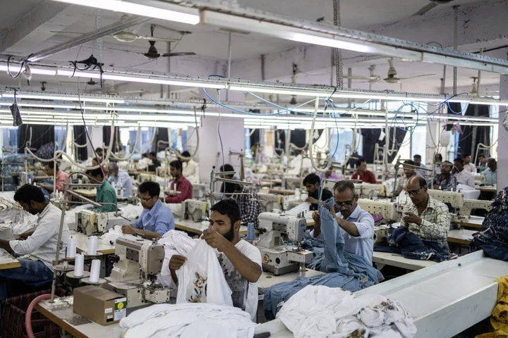 India’s Falling Wholesale Prices Add Room to Spur Growth