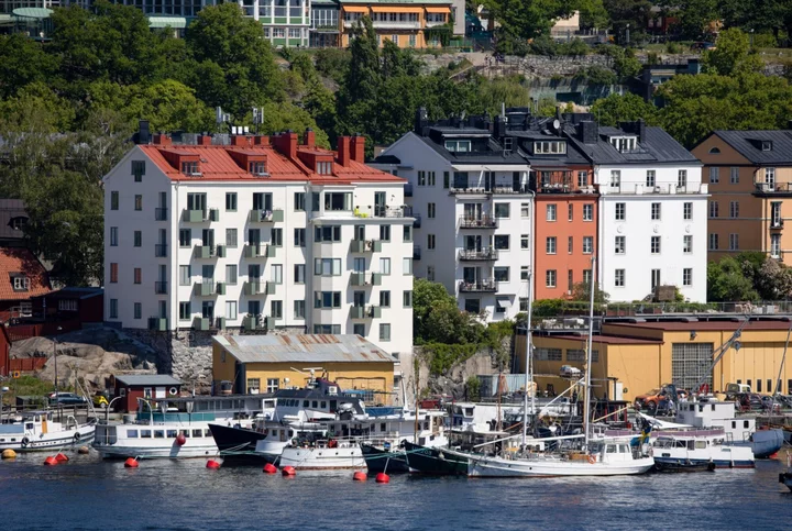 Sweden Housing Prices Edge Higher Amid Signs of Stabilization