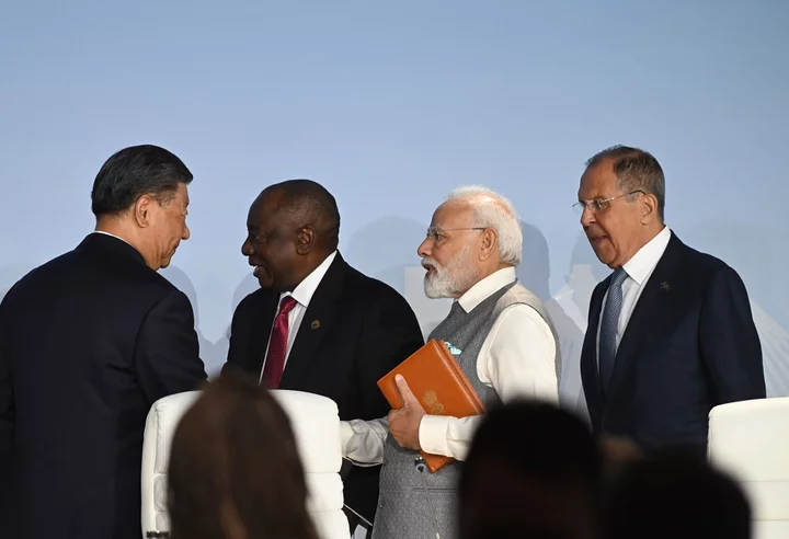 Xi’s G-20 Snub Marks Shift From Statesman to China ‘Emperor’