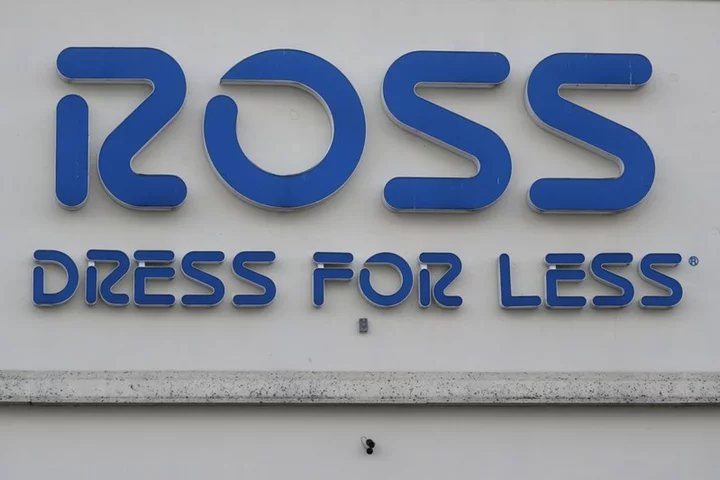 Ross Stores lifts annual profit forecast on strong demand, easing freight costs