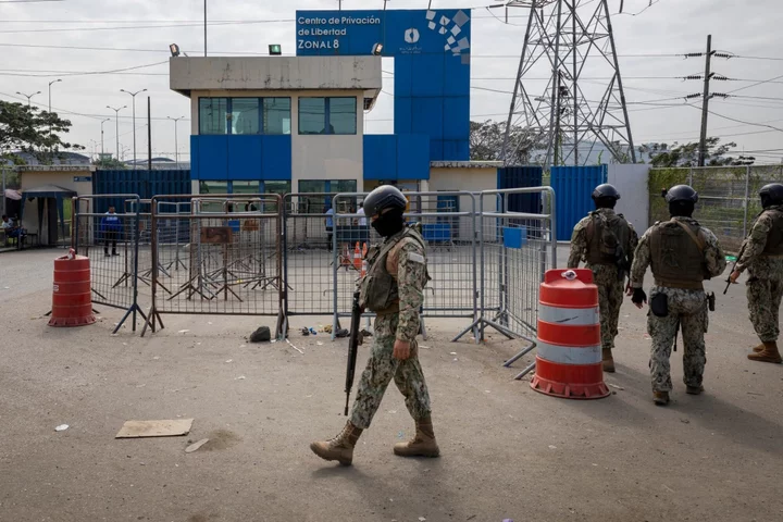 Ecuador Prison Assassinations Lead Lasso to Cancel Korea Trip