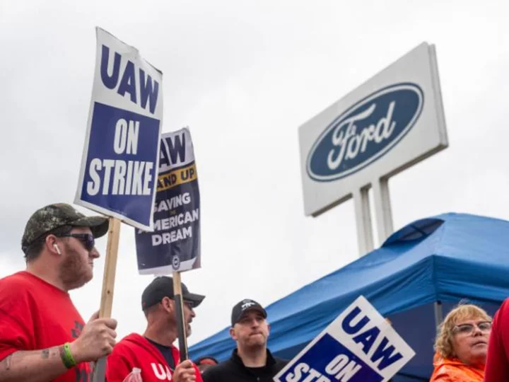 Autoworkers union may expand its strike again