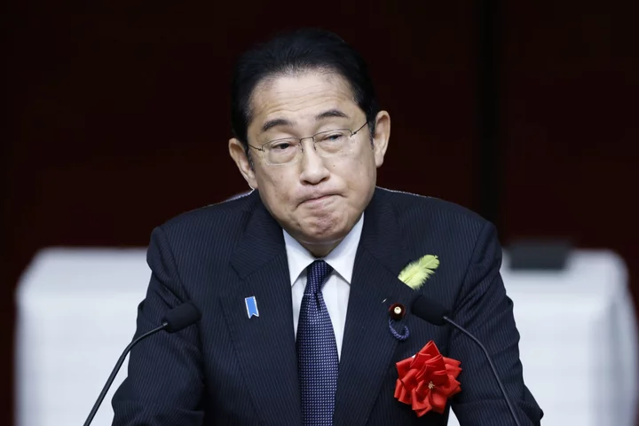 Japan’s Kishida Faces By-Election Tests as Support Slides