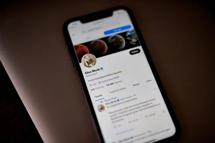 Twitter Temporarily Caps Number of Tweets Users Can See Each Day