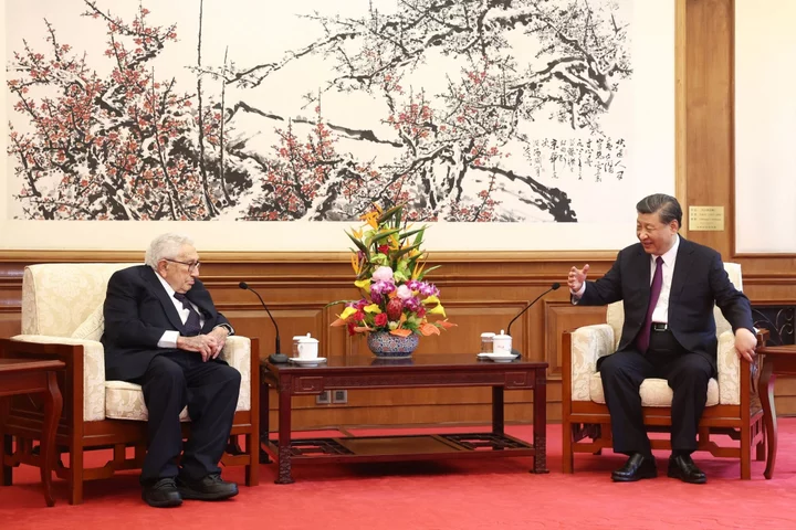 China Remembers Kissinger as ‘Valued Old Friend’ in US Ties