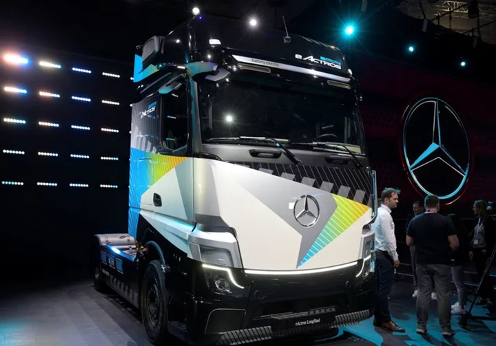 Daimler Truck starts search for new CFO after sudden death