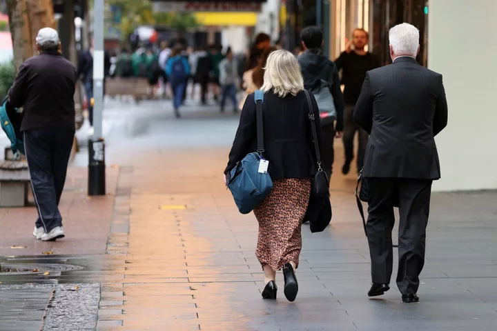 New Zealand Unemployment Rises to Two-Year High as Wages Slow
