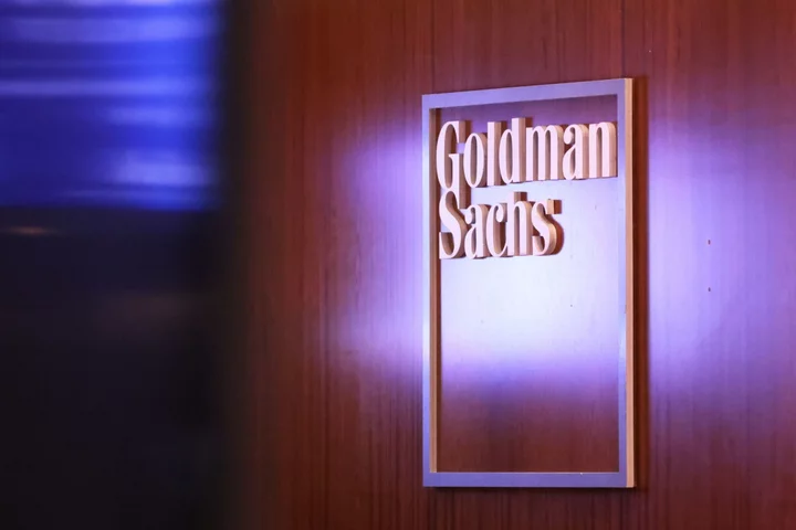 Ex-Goldman Banker Takes Stand in Risky Denial of Insider Charges