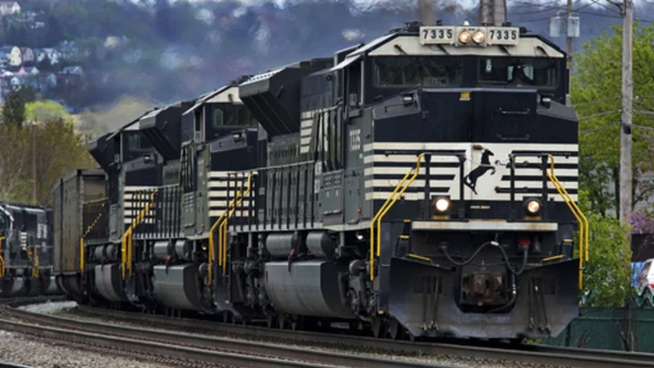 Norfolk Southern to pay homeowners near Ohio derailment
