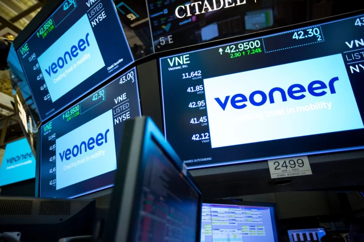 Veoneer Launching Sale of $500 Million Passive Safety Unit, Sources Say